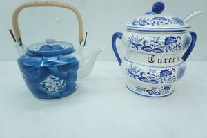 lot 135 image: Vintage Japanese Arita Ware Ceramic Teapot with Rattan Handle Vintage Blue Onion Pattern Ceramic Soup Tureen