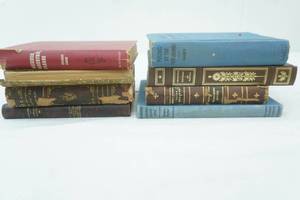 lot 168 image: Collection of Antique & Vintage Books