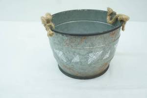 lot 169 image: Decorative Galvanized Barrel Basket 9.5 diameter by 6.5 tall