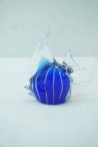 lot 227 image: Murano-Style Blue and Clear Art Glass Angel Fish Figurine