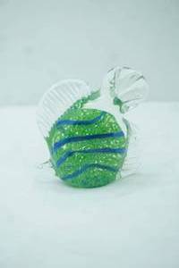 lot 230 image: Hand-Blown Murano-Style Art Glass Fish Figurine. 3.5x3.5
