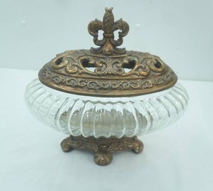 lot 246 image: Victorian-Style Glass Potpourri Jar wOrnate Lid, Footed