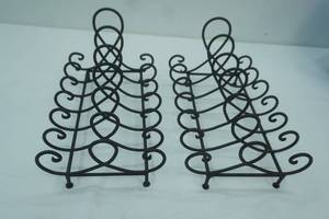 lot 248 image: Metal Plate Racks