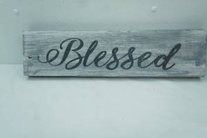 lot 285 image: Blessed Wooden Decor
