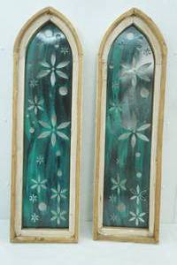lot 291 image: Decorative Wood and Metal Wall Art. Stained-Glass Type-Window Frames