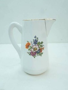 lot 319 image: Loucarte Gold Trimmed Ceramic Pitcher, made in Portugal.