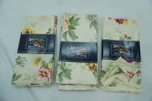 lot 337 image: American Living Linen Napkins NEW 12ct