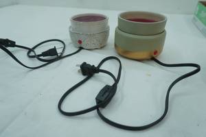 lot 360 image: Wax Melters