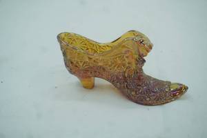 lot 381 image: Vintage Fenton Marigold Carnival Glass Slipper Shoe. Hand-Painted Signed
