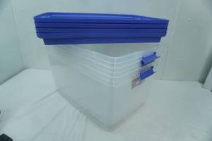 lot 464 image: Hefty Storage Containers wLids 4ct
