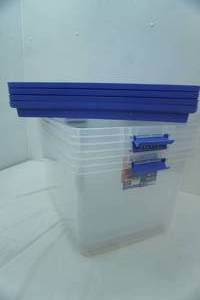 lot 466 image: Hefty Storage Containers wLids 4ct