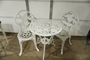 lot 479 image: Cast Iron Table and Chairs Set