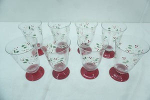 lot 496 image: Pfaltzgraff Winterberry Water Goblets 8ct