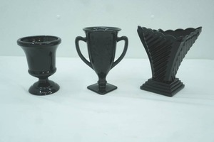 lot 511 image: Vintage Black Amethyst Glass, L.E. Smith & Fenton