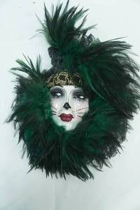 lot 516 image: Unique Creations Hand-Painted Porcelain Cat Face Wall Mask. Signed Numbered 7961000