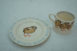 lot 532 image: Vintage Bridgewater Baby Animals cup and saucer