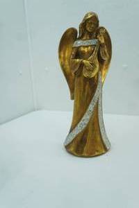 lot 535 image: Vintage Angel Statue,12