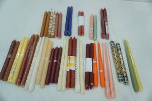 lot 538 image: Variety of Candlesticks