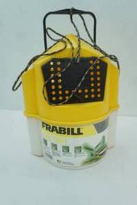 lot 548 image: Frabill Minnow Bucket