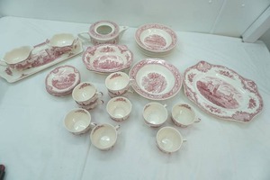 lot 568 image: Johnsons Brothers Old Britain Castles Pink Transferware Earthenware Dinnerware Collection AND Royal Memory Lane Pink Transferware-Bowls and Teapot