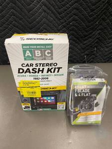 lot 43 image: SCOSCHE Dash Kit for AcuraHondaInfinitiNissan 1982-2006  Hopkins Harness