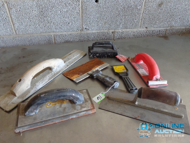 lot 16 image: Hand Trowels, Hand Sander and Hand Scraper
