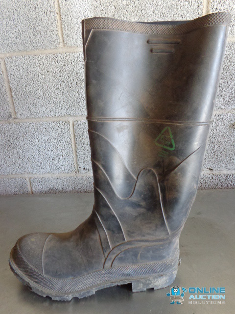 lot 19 image: Lacrosse Industrial Rubber Boots and Ongard Rubber Boots