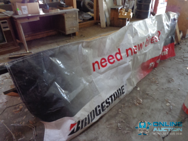 lot 33 image: Banner