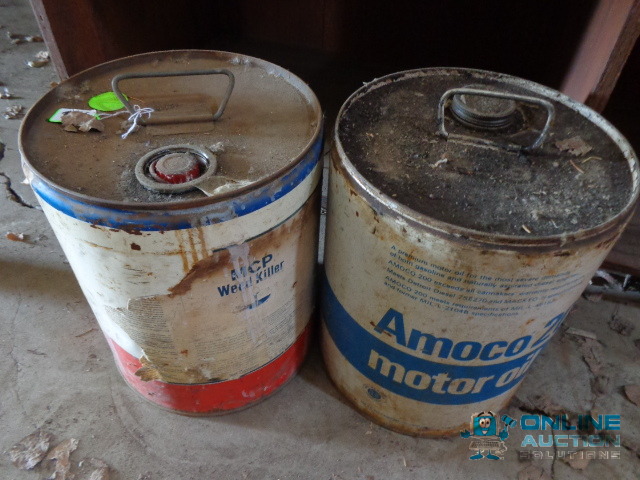 lot 34 image: Oil Cans