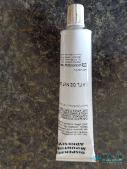 lot 42 image: Gojo Hand Cleaner