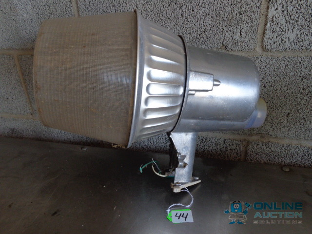 lot 44 image: Big Spot Light