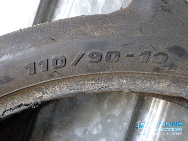 lot 107 image: Sandpro Tire