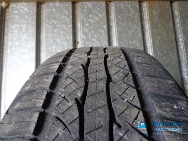 lot 90 image: (1) Kumho Solus KR21 Tire