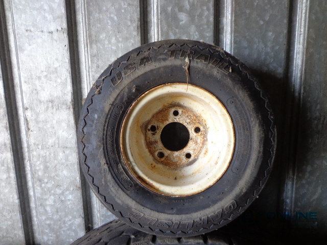 lot 89 image: Carlisle USA Trail Tire