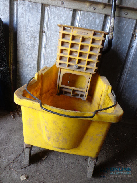 lot 80 image: Commerical Mop Bucket