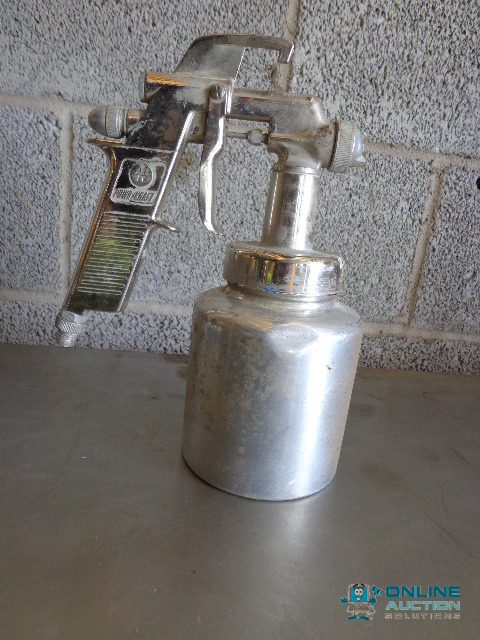 lot 78 image: Power Kraft Spray Gun