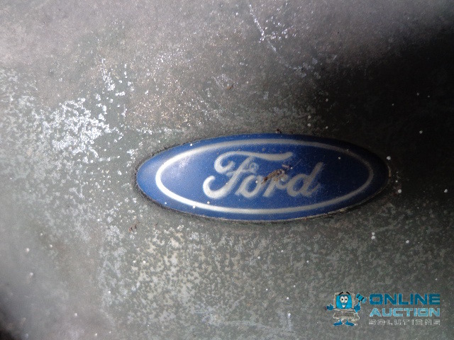 lot 73 image: Ford Hubcap covers