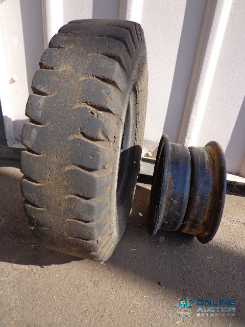 lot 116 image: Industrial Tire