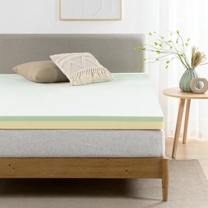 lot 18 image: Zinus 3 Memory Foam Mattress Topper - Green Tea, Twin