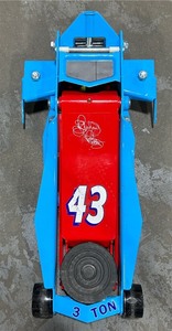 lot 54 image: Strongway 3 Ton Limited Edition