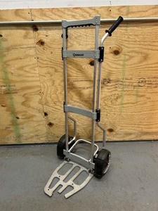 lot 140 image: Strongway folding aluminum hand truck (broken platform)