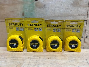 lot 257 image: Stanley 16 ft. L X 0.75 in. W Tape Measure (lot of 4)
