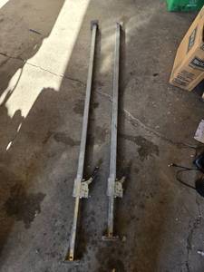 lot 23 image: Adjustable Cargo Load Bars