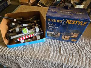 lot 62 image: Restore & Restyle Solar Accent Lights and Assorted Garden Solar Lights