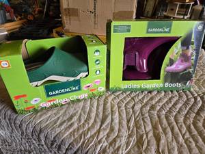 lot 81 image: GARDENLINE Garden Clogs  (size 78)  and Ladies Garden Boots (size 9)