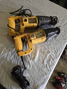 lot 128 image: DeWalt DW304 and DW305 Reciprocating Saws - One Works, The Other Doesnt