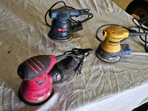 lot 133 image: Tool Shop, DeWalt, and Ryobi Orbital Sanders