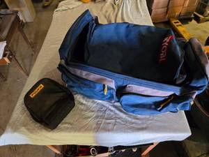 lot 149 image: Ryobi Rolling Tool Bag and Fluke Tool Pouch