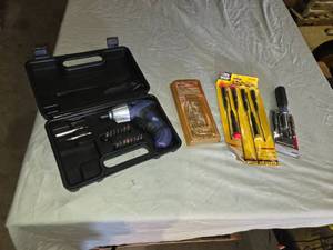 lot 168 image: Cordless Screwdriver and Precision Screwdrivers, and Multi-Bit Screwdriver Set