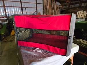 lot 193 image: Collapsible Pet Carrier measures approximately 32 inches in length, 22 inches in width, and 21 inches in height